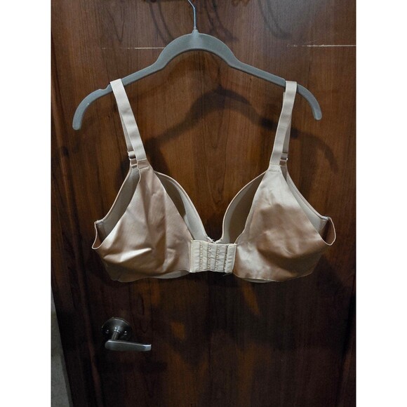 Secret Treasures Nude Bra Sz 42DD - Picture 2 of 3